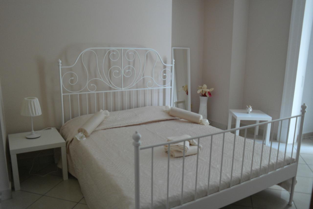A Due Passi Da Dante Bed & Breakfast