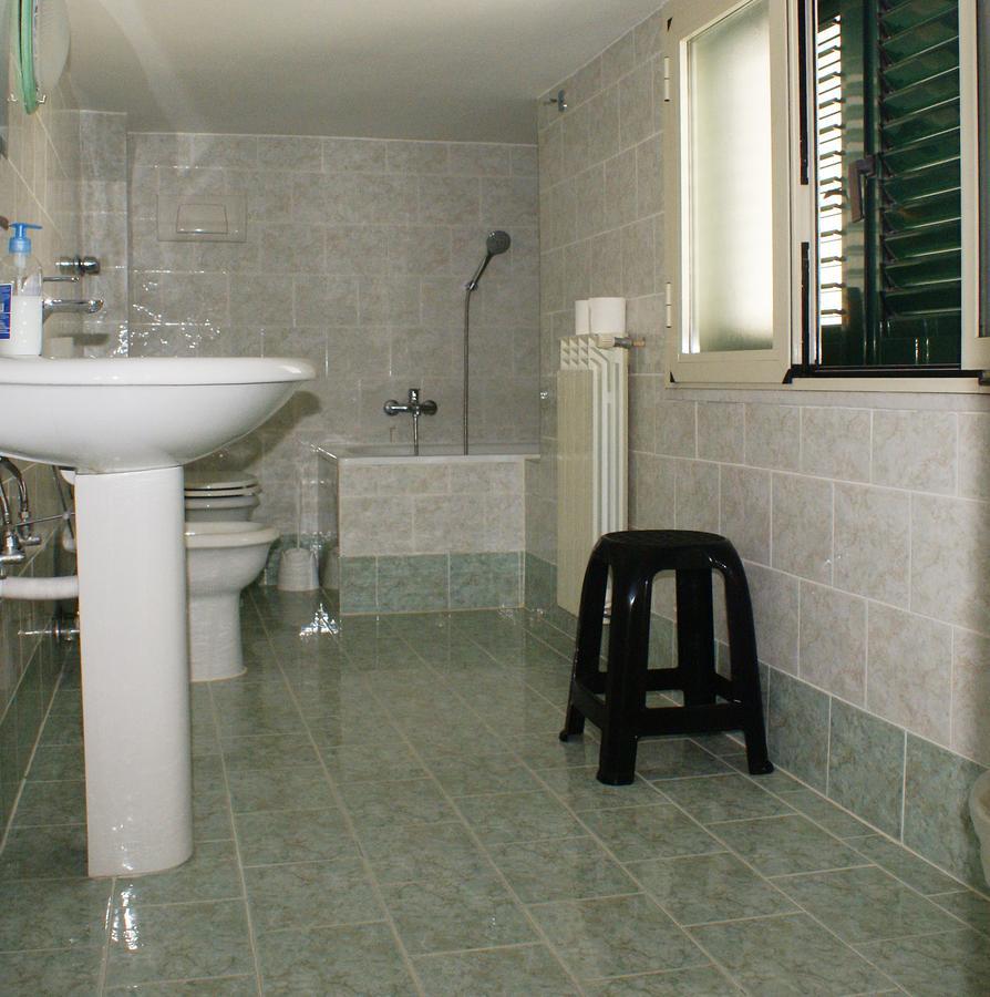 Bed & Breakfast A Due Passi Da Dante Naples