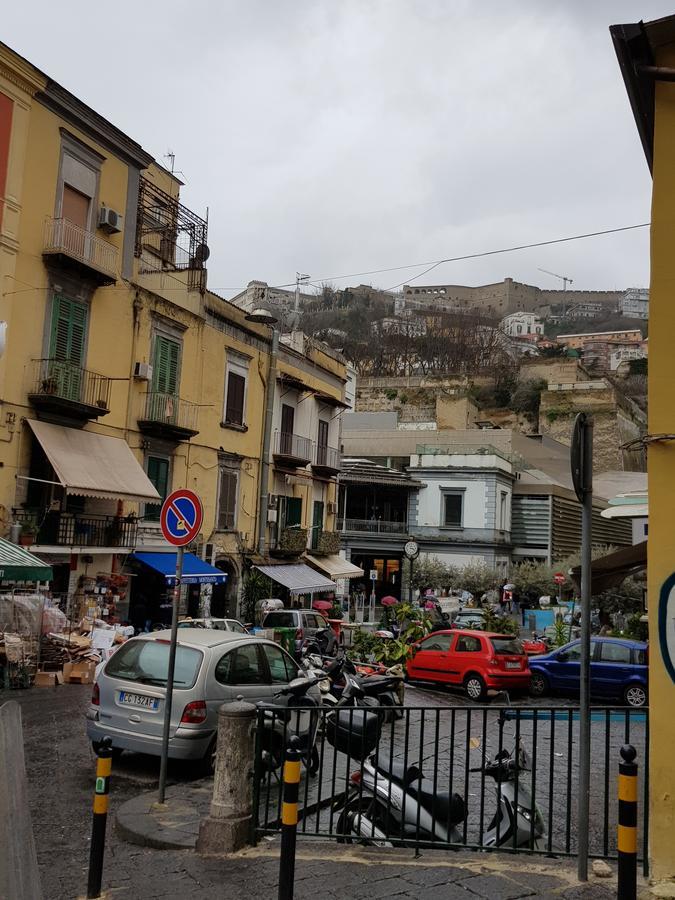 A Due Passi Da Dante Bed & Breakfast Napoli